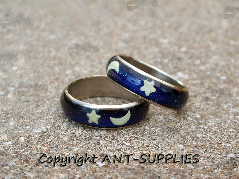 Mood Ring with Glitter Moon and Stars Theme