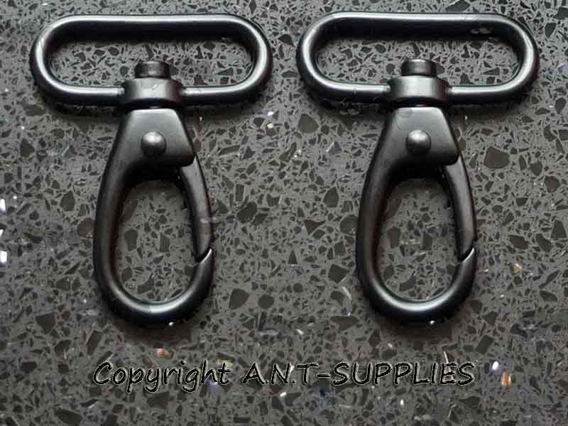 Pair of Black Metal Lobster Claw Style Swivelling Gun Sling Clips with 38mm Loops