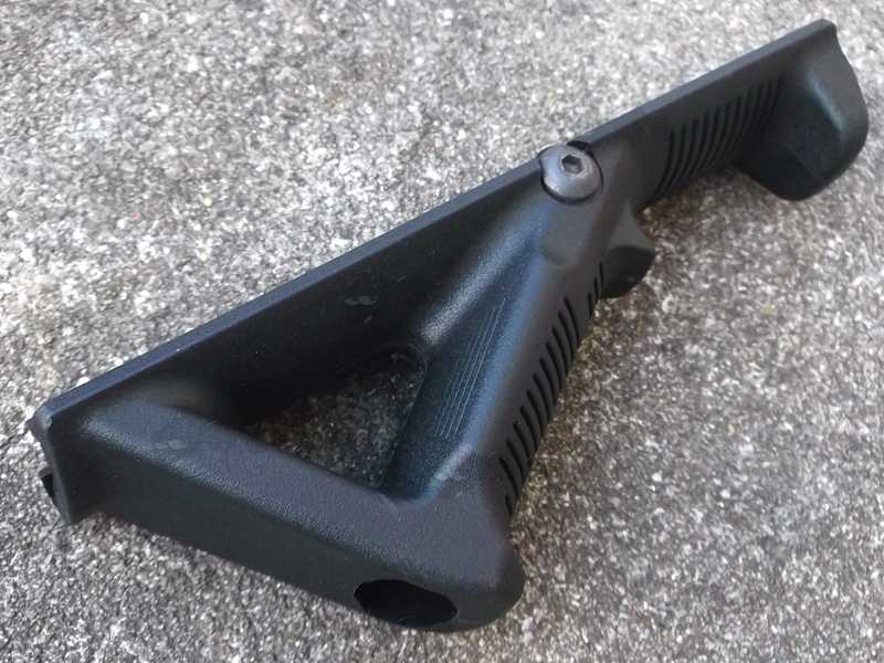 Tac Rifle Black Polymer Picatinny Handguard Rail Angled Forend Grip