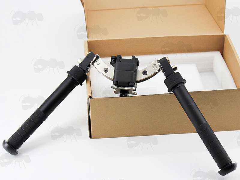 Rotating / Panning Bipod for 1913 Style Picatinny Rails M10 with Box