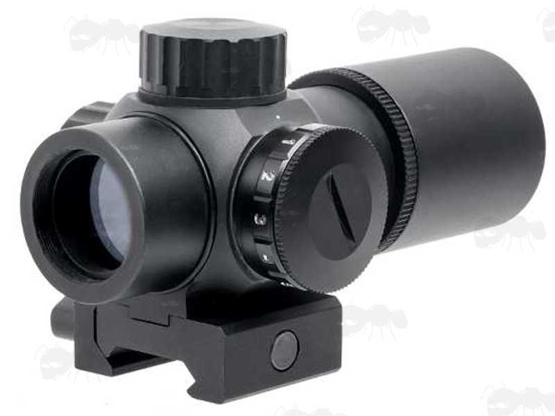 Ocular Lens End View of The AnTac Compact 1x20e Prism Rifle Scope